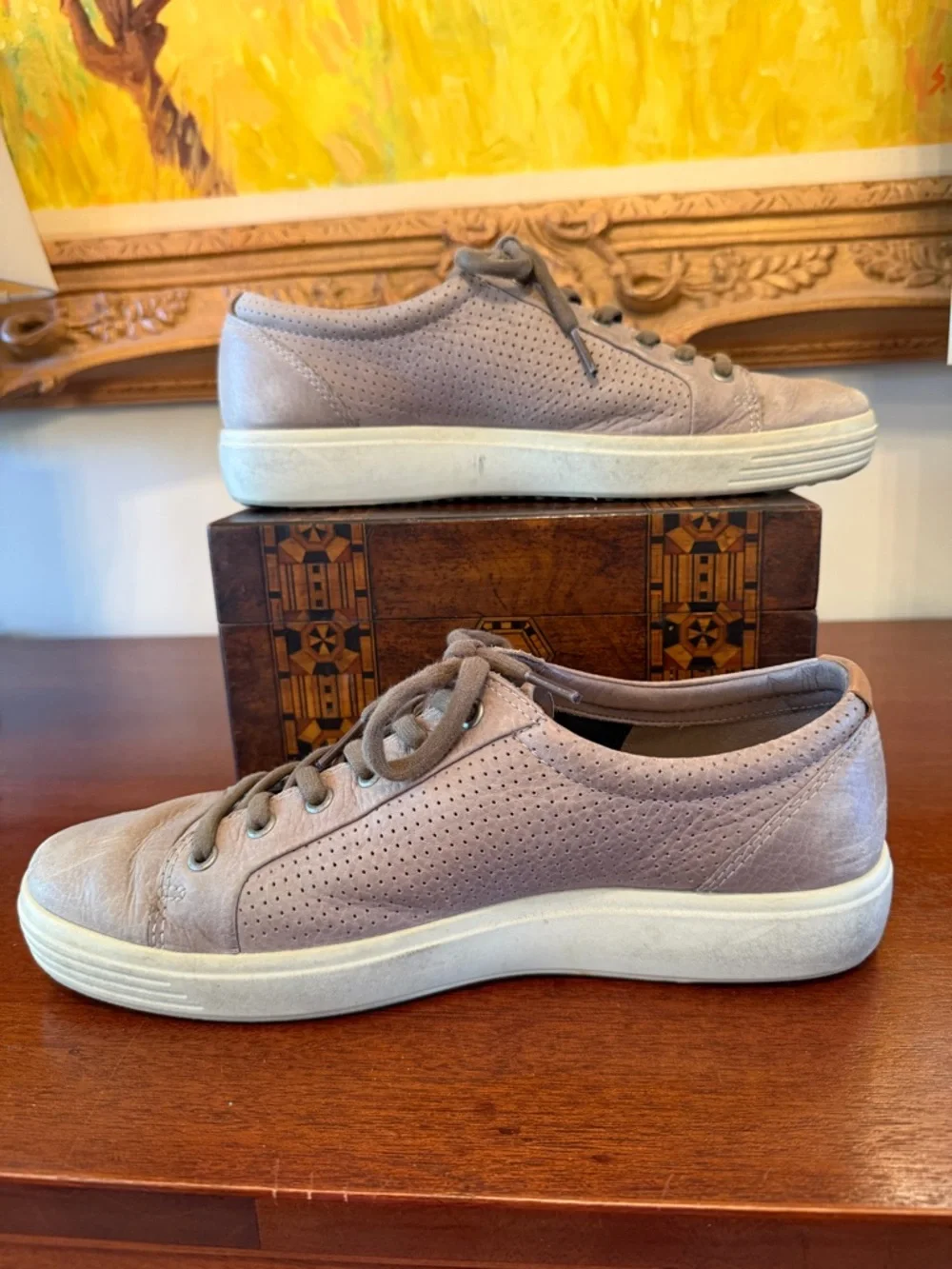 ECCO Men’s Taupe Leather Low Top Sneakers EU 43 US 9-9.5